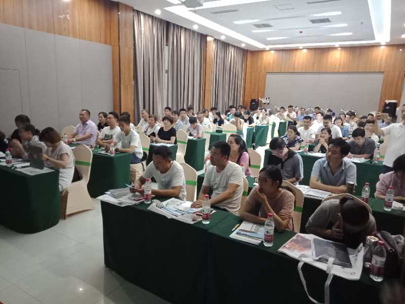 鋒度顯微根管課程連續(xù)開課！